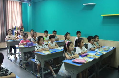 托管班“兜底”暑假 教育部的善意与家庭的复杂现实